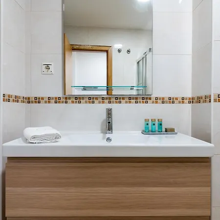 Puerta Antequera 4 Apartment